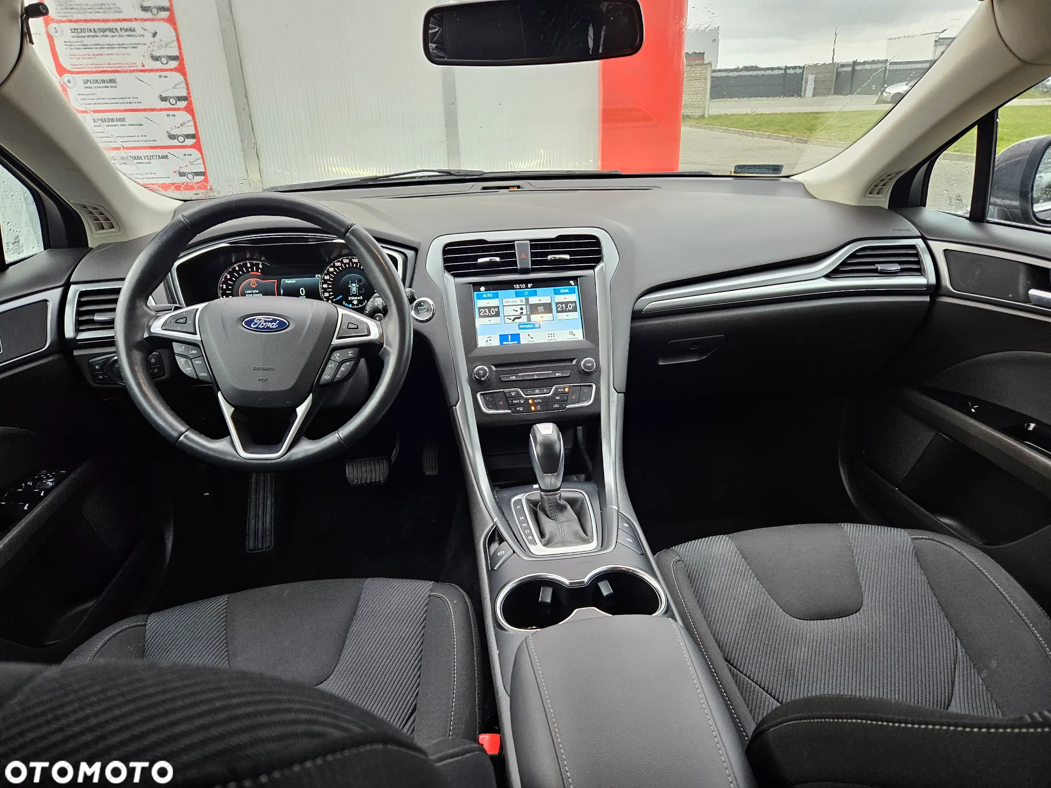 Ford Mondeo 2.0 TDCi Titanium PowerShift - 11