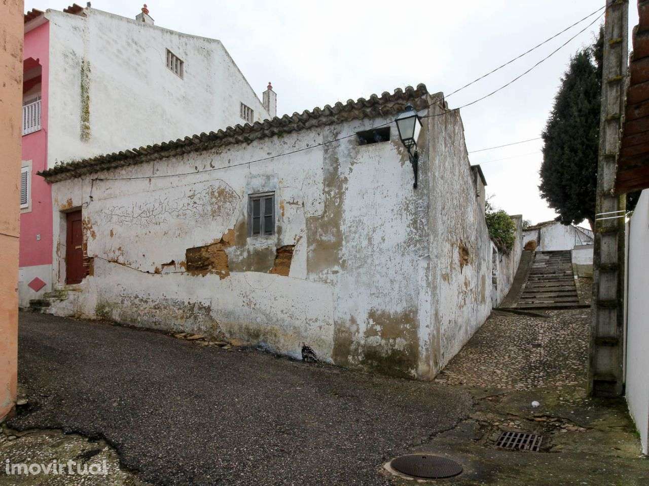 Moradia para Reconstruir, Zona Calma - Grande imagem: 2/11