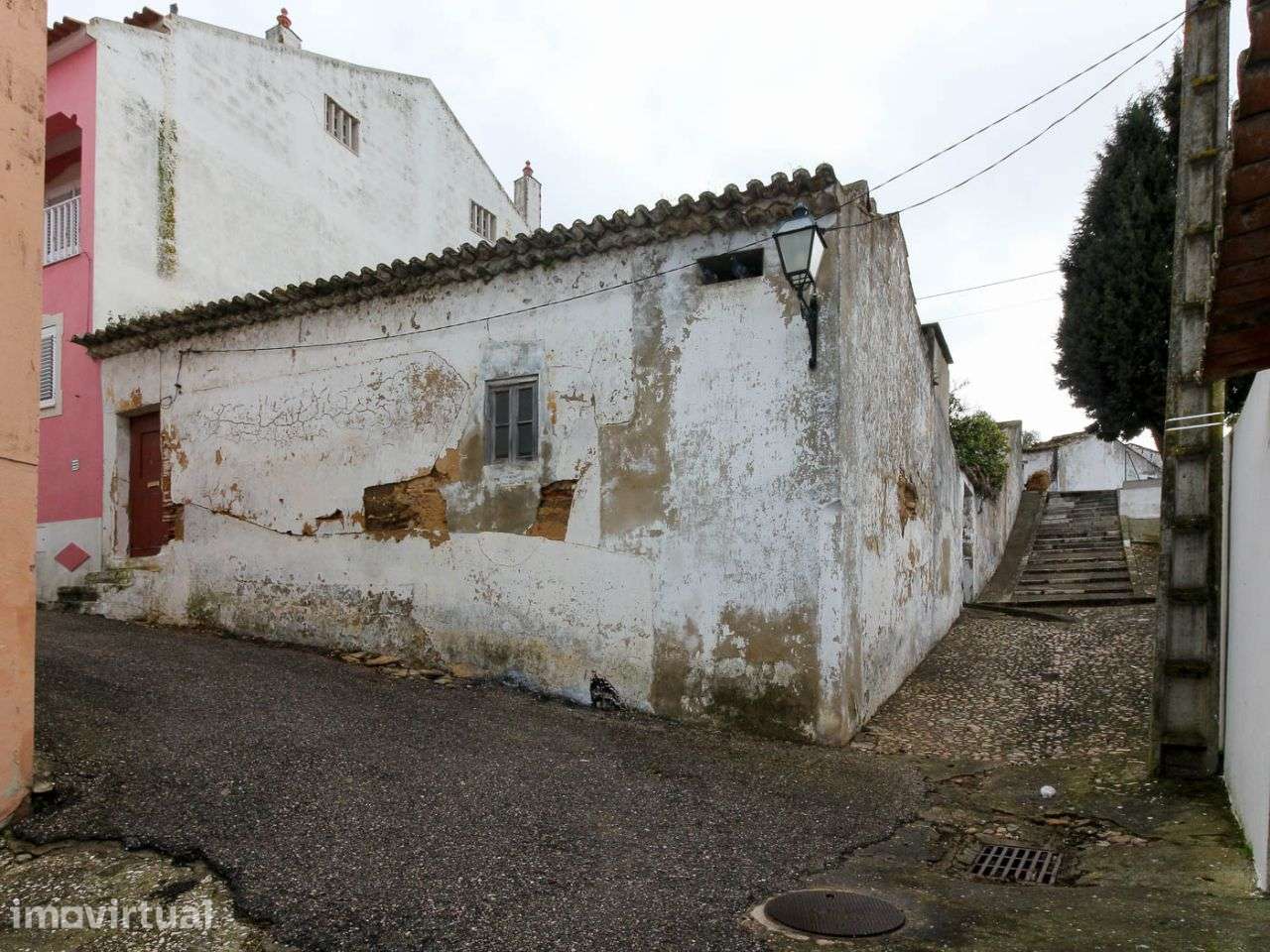 Moradia para Reconstruir, Zona Calma - Grande imagem: 2/11