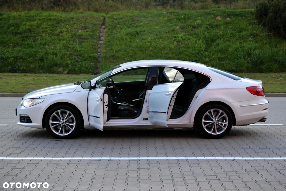 Volkswagen Passat CC 2.0 TDI DSG Exclusive - 27