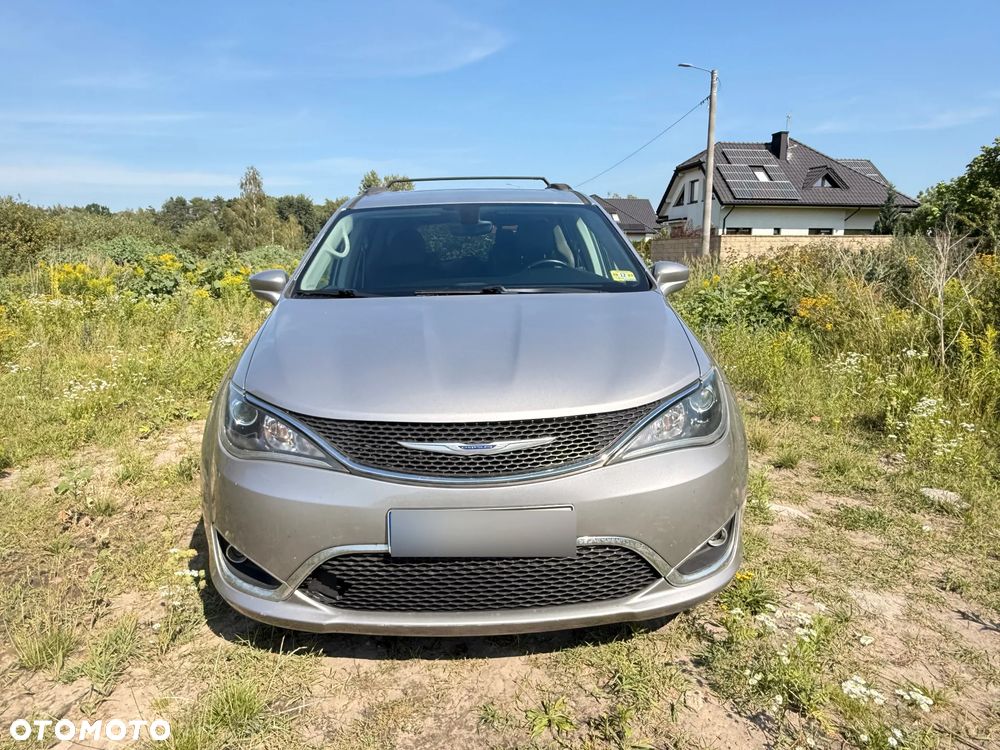 Chrysler Pacifica - 6