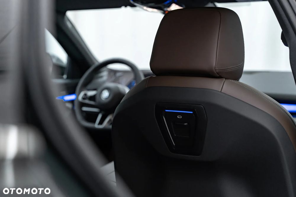 BMW Seria 5 - 30