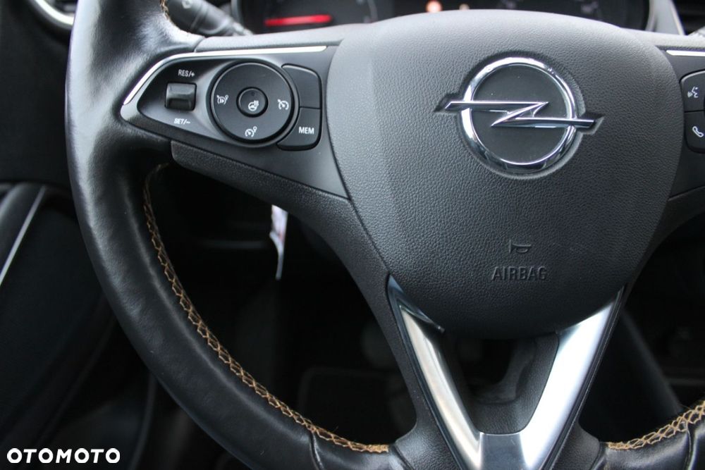 Opel Crossland X - 40