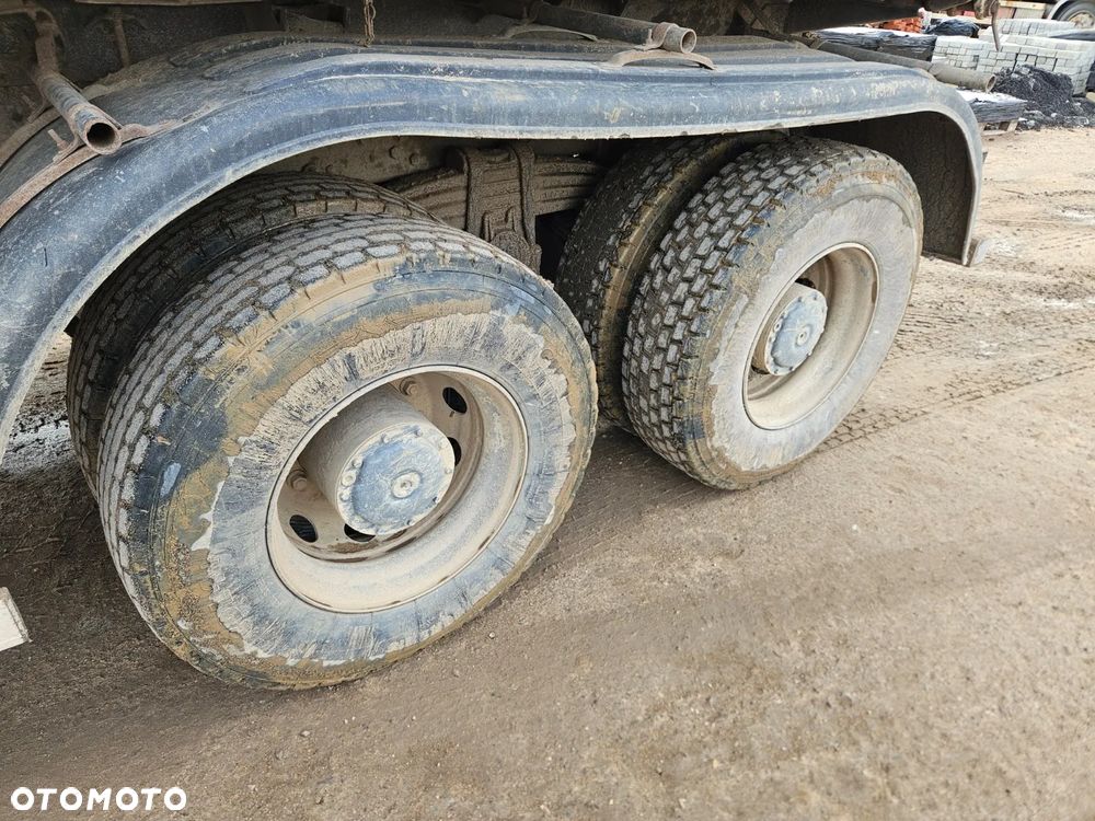 Mercedes-Benz 3336 - 7