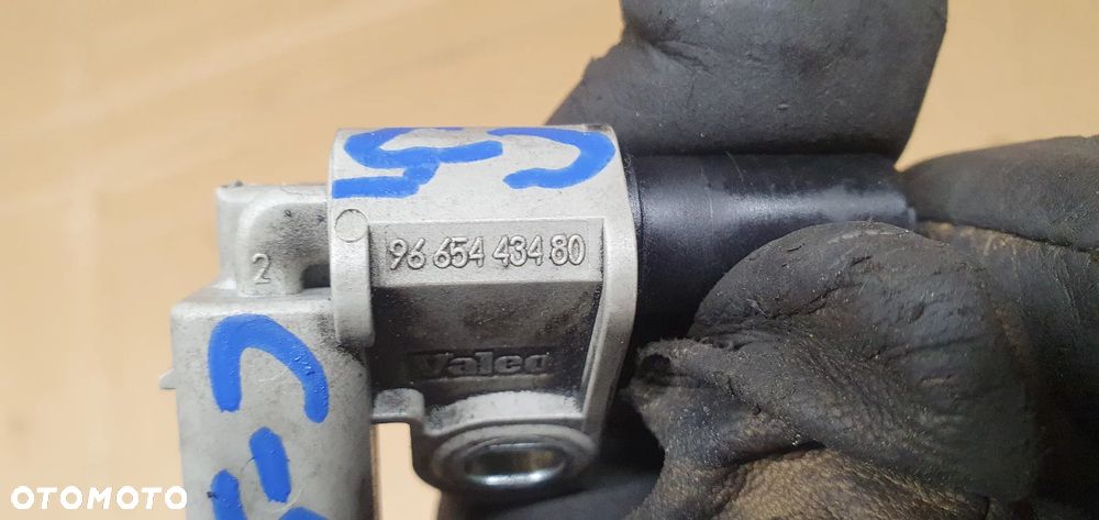 Czujnik położenia wałka rozrządu Citroen C5 III 2.0 HDI 9665443480 - 5