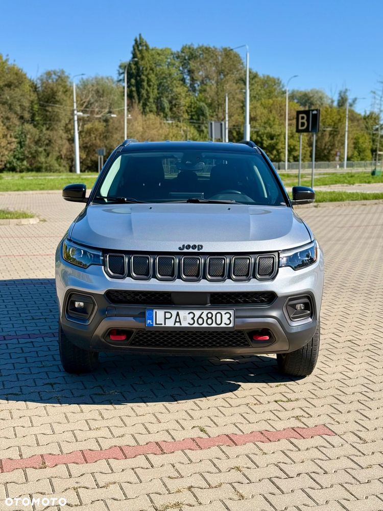 Jeep Compass - 2