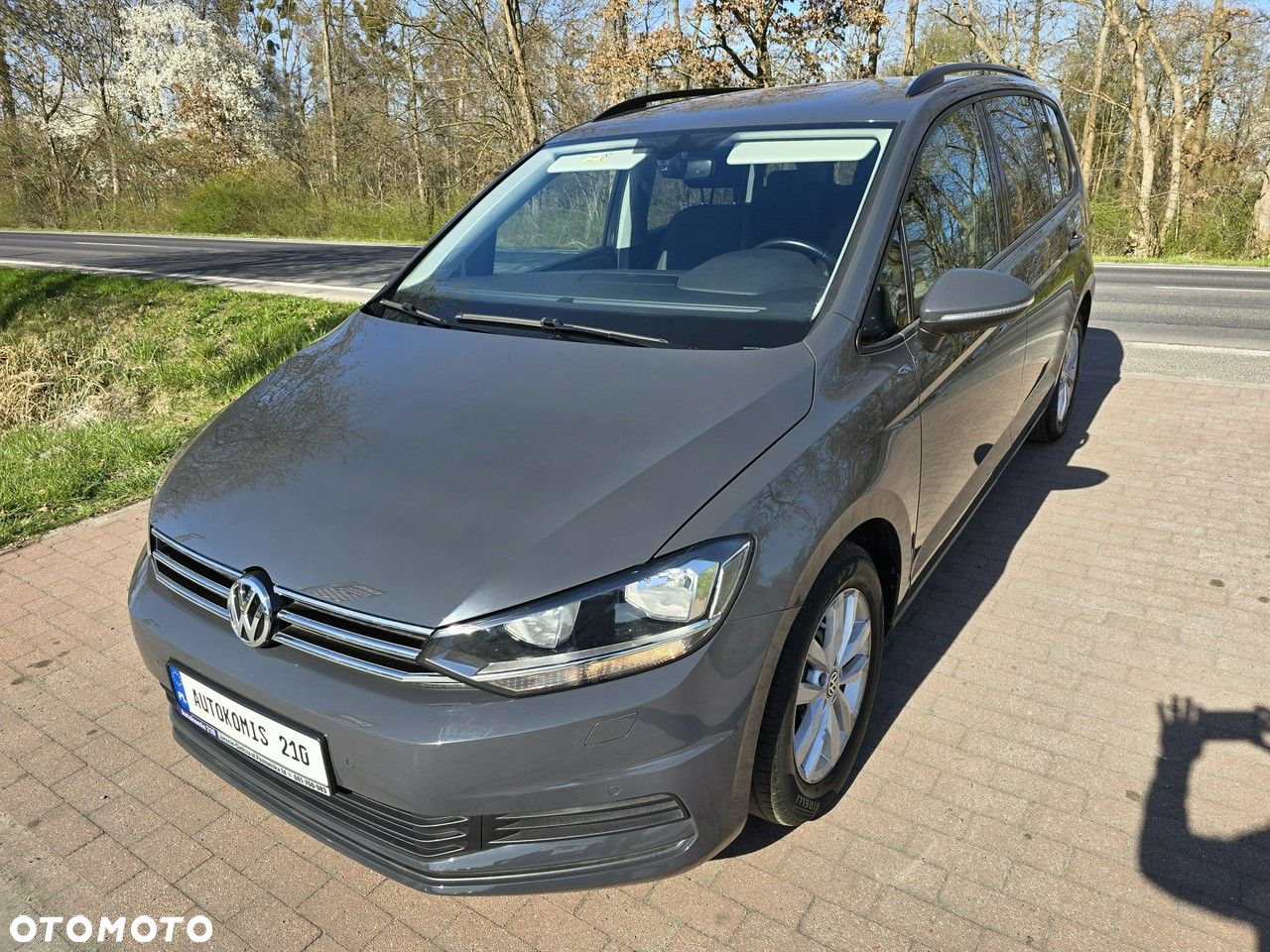 Volkswagen Touran - 2