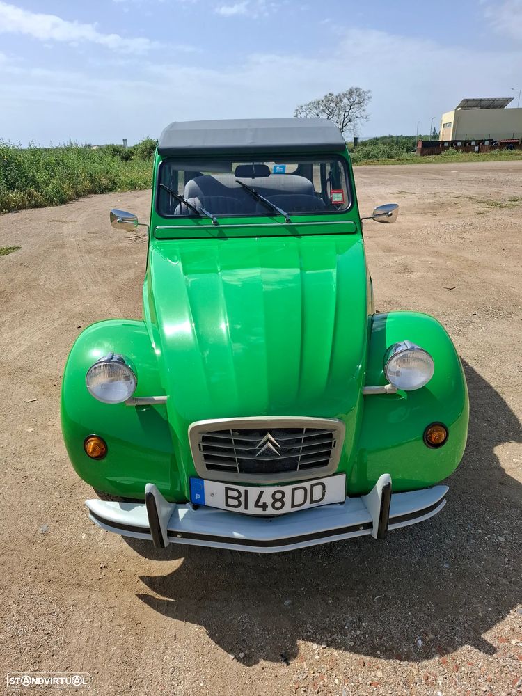 Citroën 2CV - 6