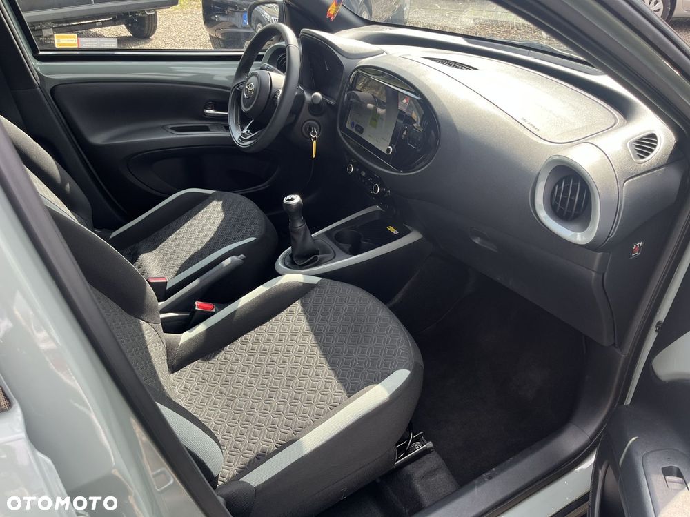 Toyota Aygo X - 16