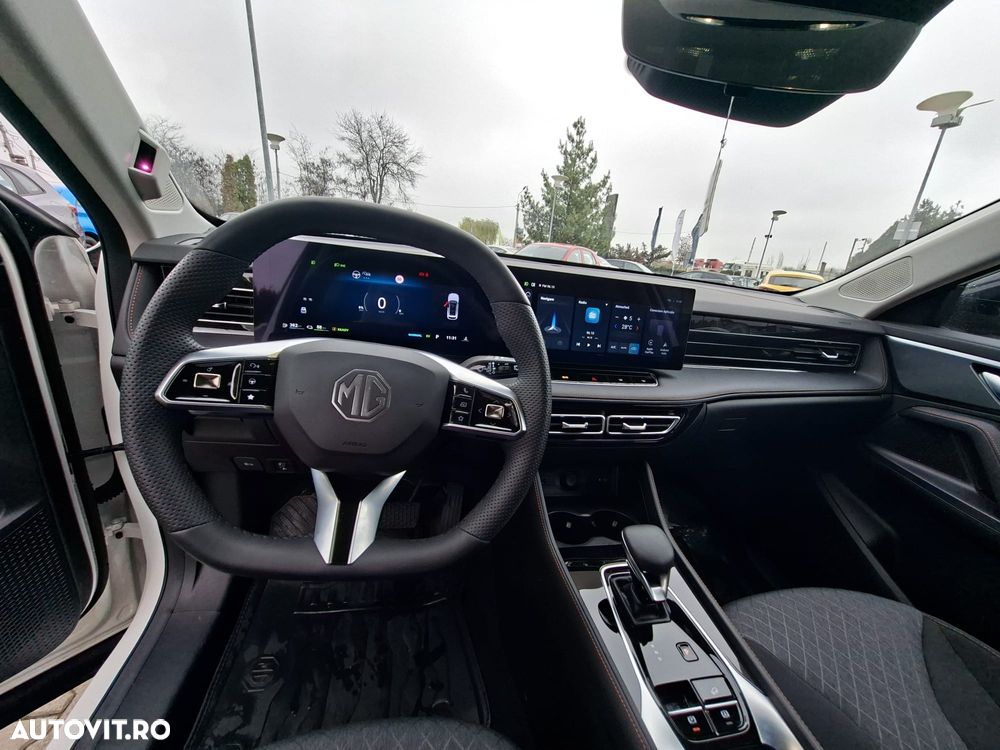 MG EHS 1.5 T-GDi AT PHEV Excite - 24