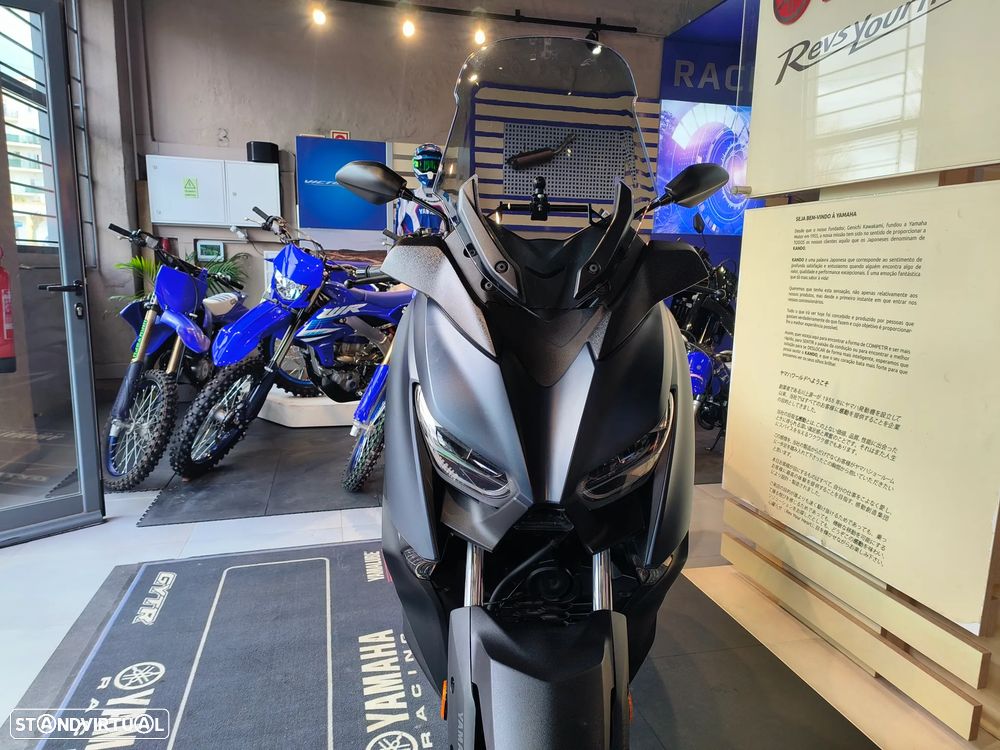 Yamaha X-Max - 2