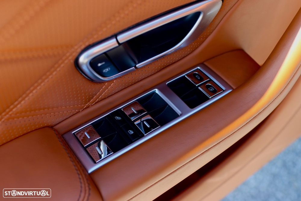 Bentley Continental V8 - 40