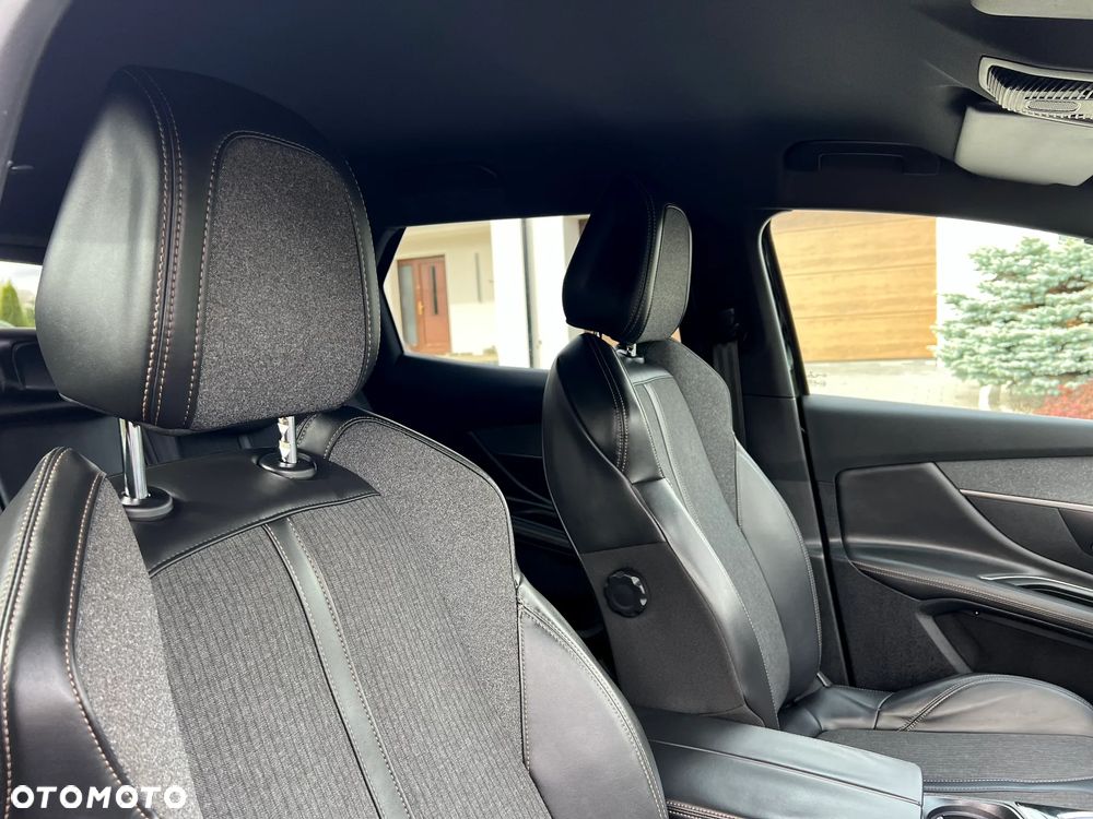 Peugeot 3008 1.5 BlueHDi GT S&S - 31