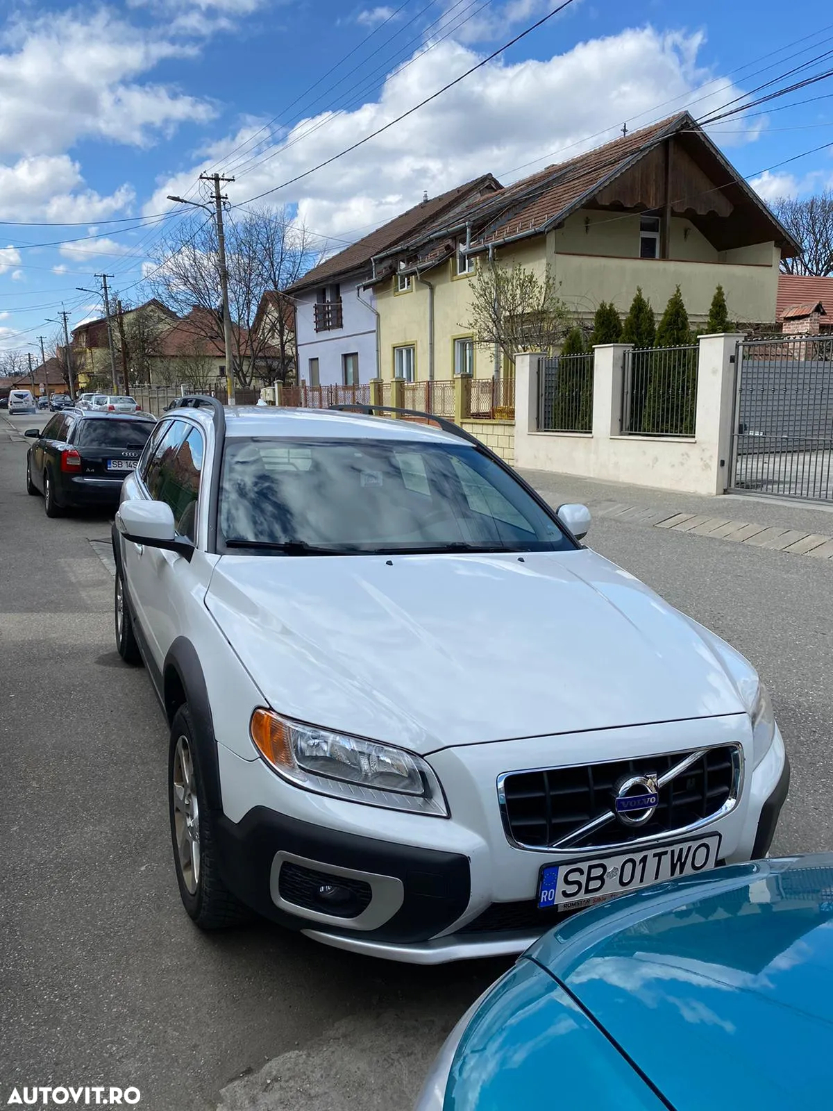 Volvo XC 70 D5 AWD Aut. Momentum - 3