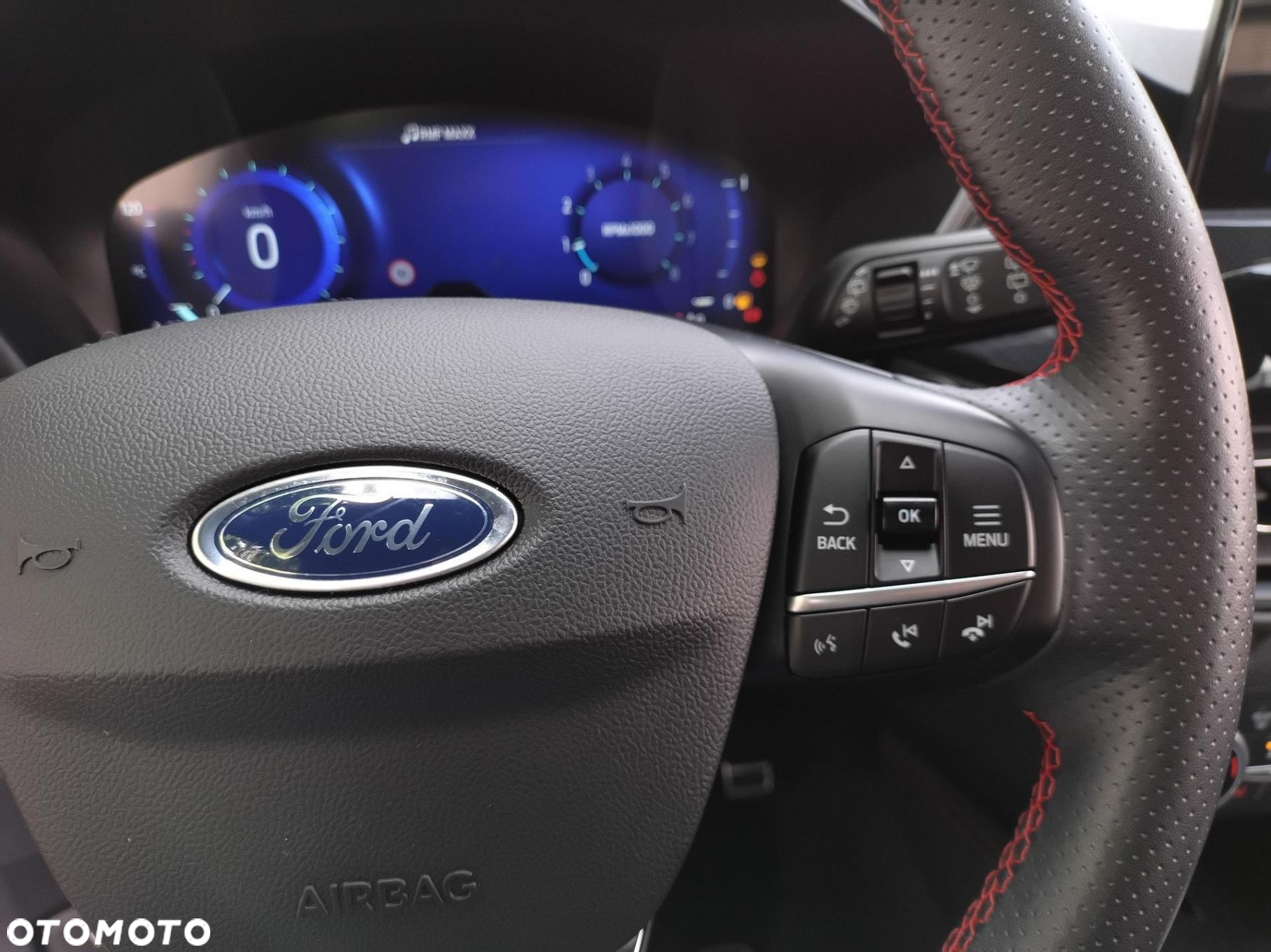 Ford Kuga 1.5 EcoBoost FWD ST-Line - 14