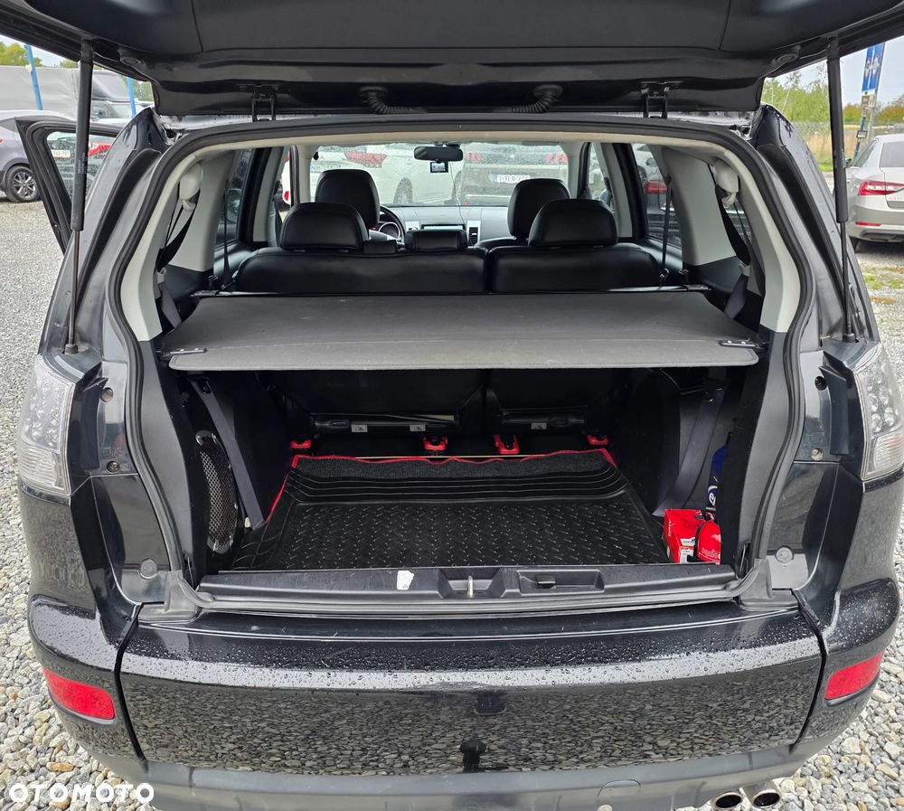 Mitsubishi Outlander 2.2 DI-D 4WD Instyle - 25