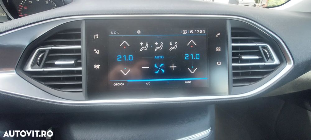Peugeot 308 1.2 L PureTech Turbo Active - 10