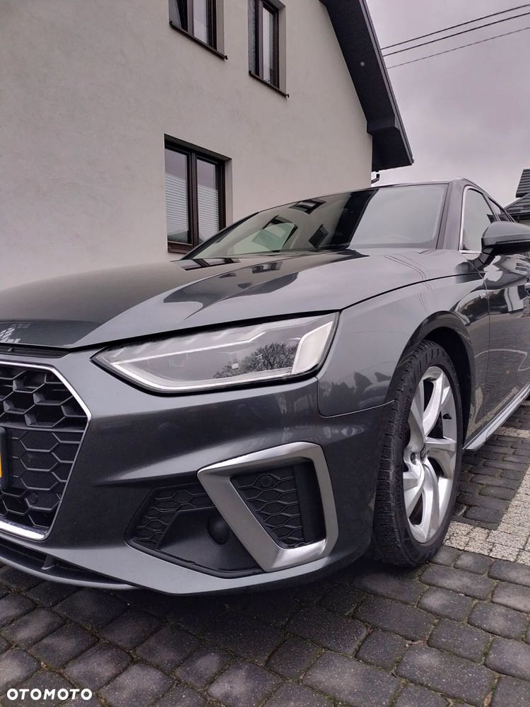 Audi A4 Avant 35 TDI S tronic S line - 1