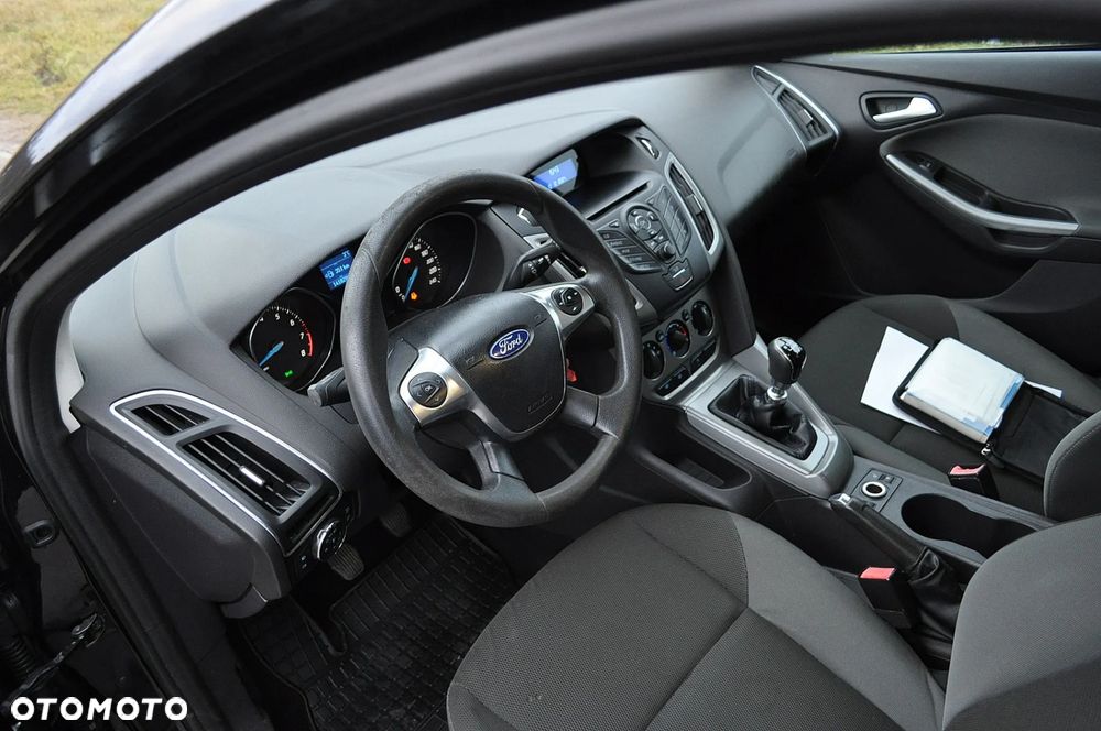 Ford Focus 1.6 EcoBoost Titanium - 22