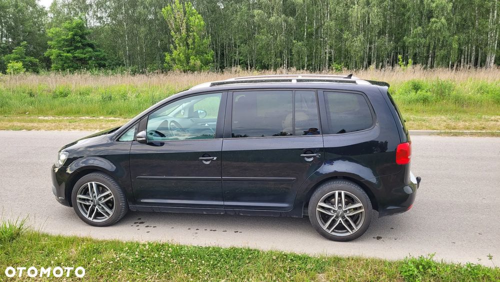 Volkswagen Touran 2.0 TDI DPF STYLE - 7