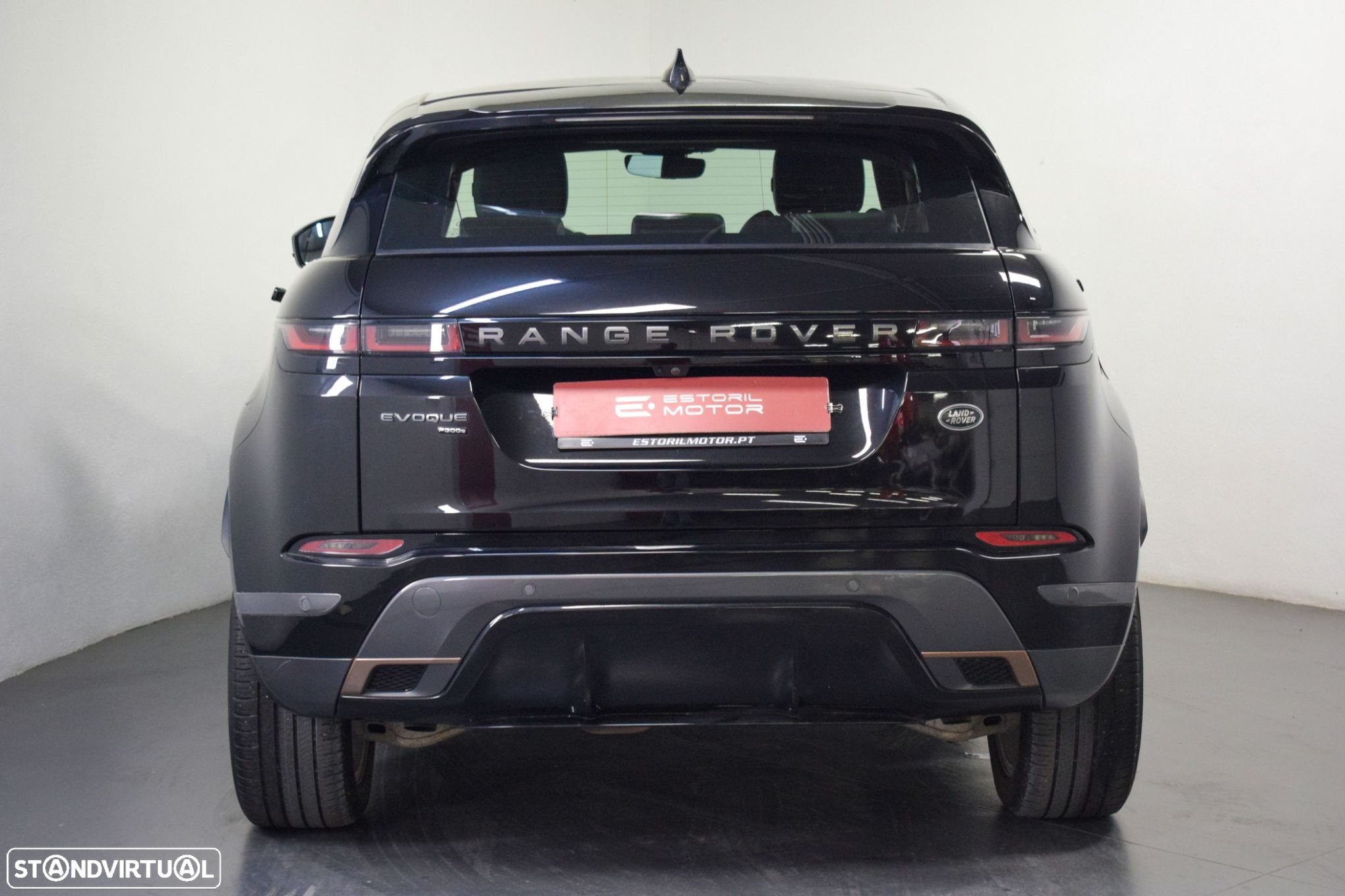 Land Rover Range Rover Evoque 1.5 P300e AWD R-Dynamic Auto - 4
