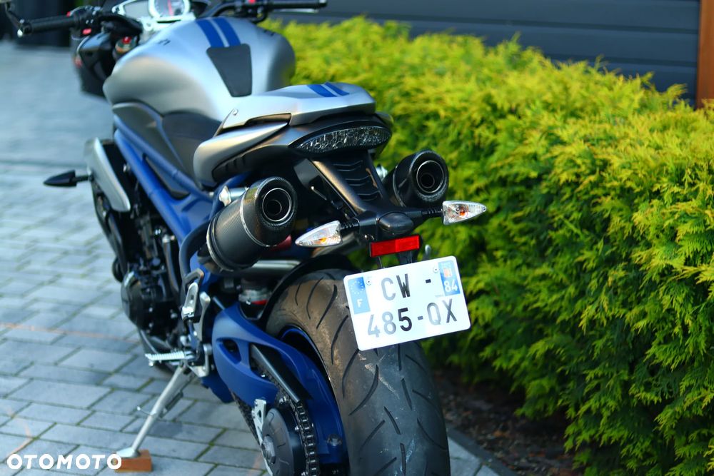 Triumph Speed Triple - 30
