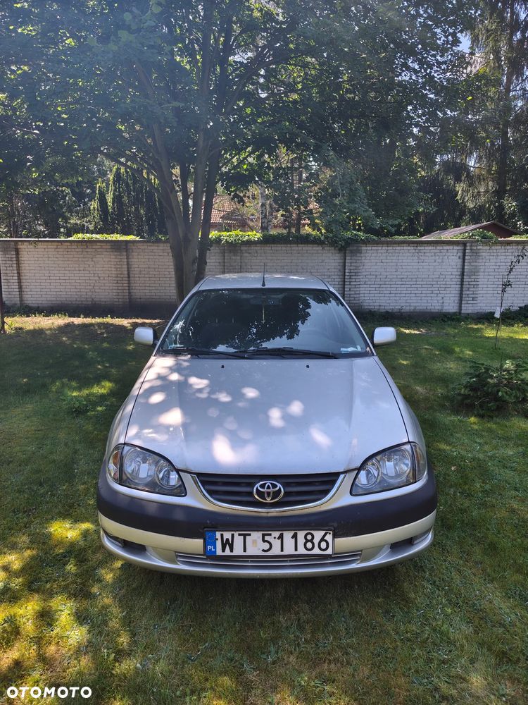 Toyota Avensis 2.0 VVT-i Sol - 1
