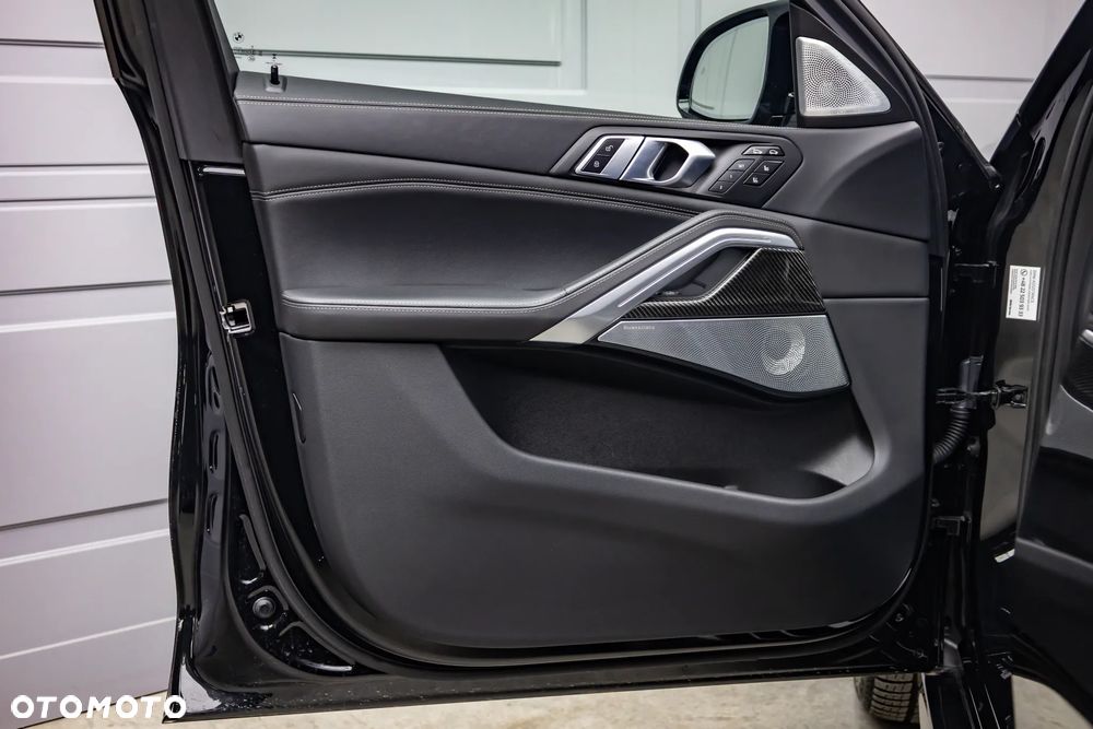 BMW X6 - 15