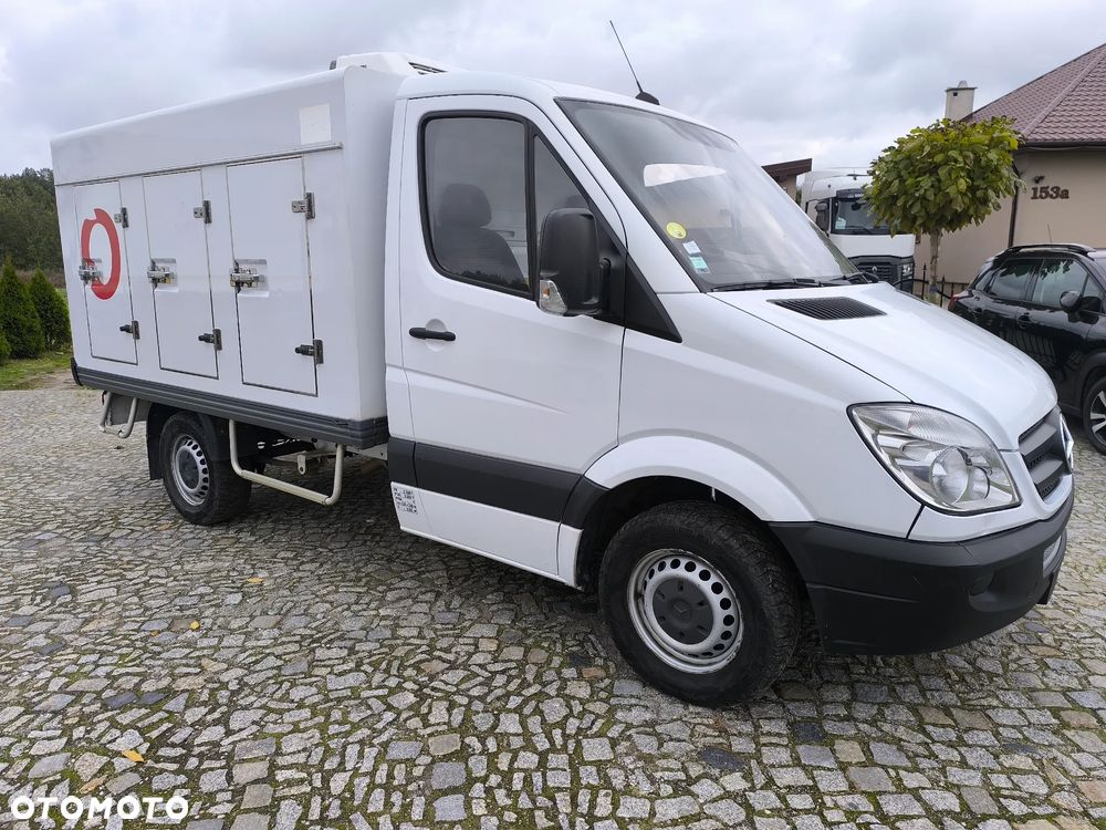 Mercedes-Benz Sprinter - 11