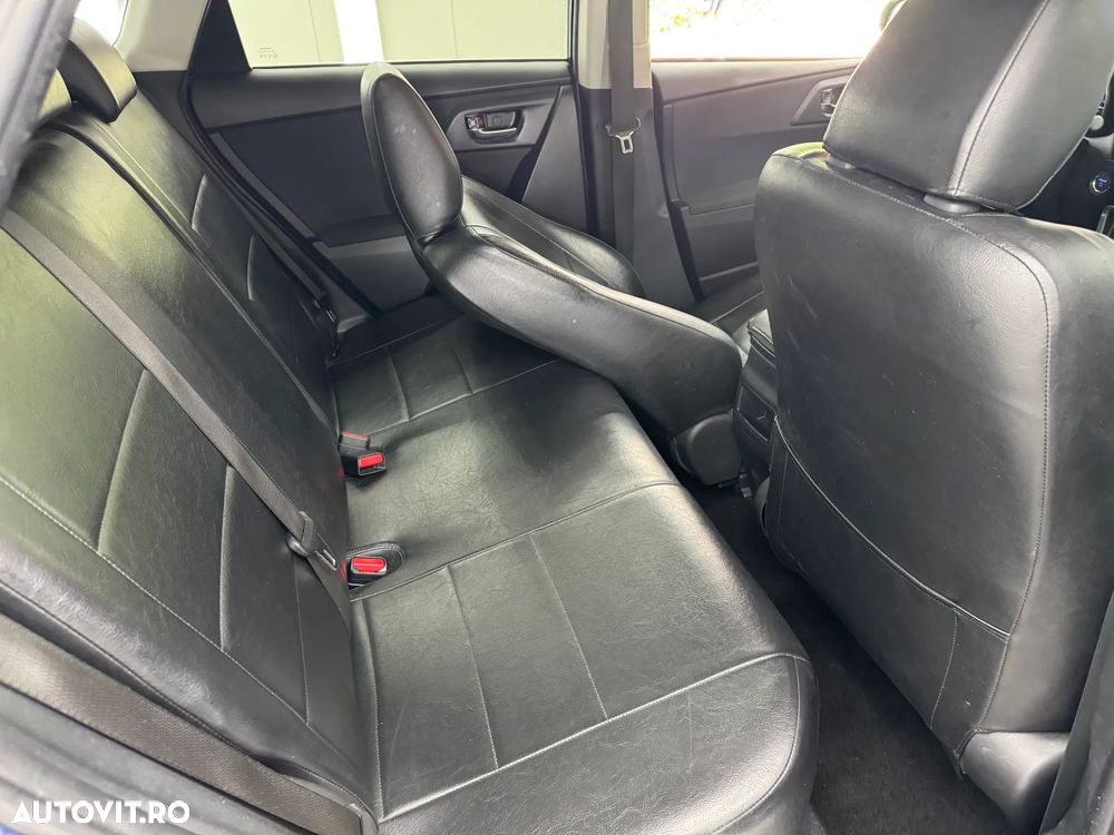 Toyota Auris - 5