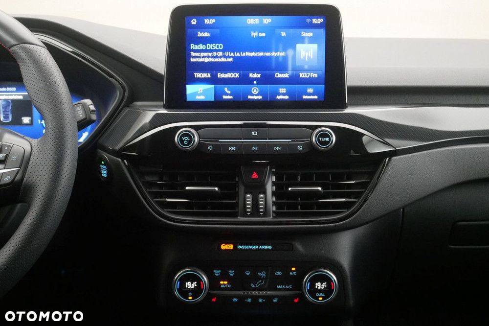 Ford Kuga - 10