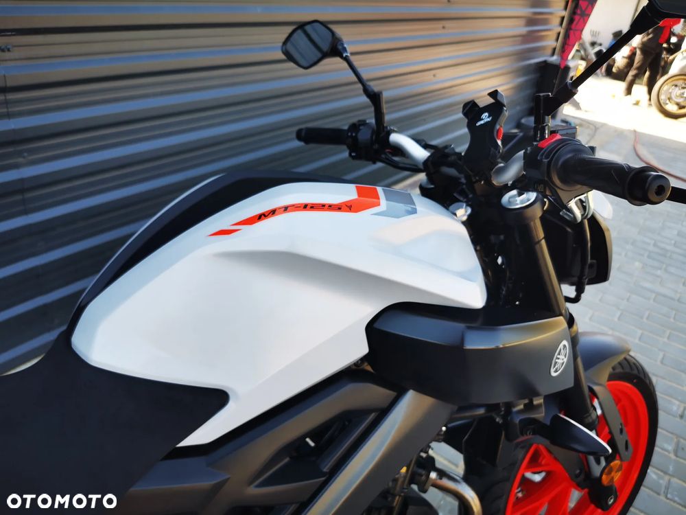 Yamaha MT - 11