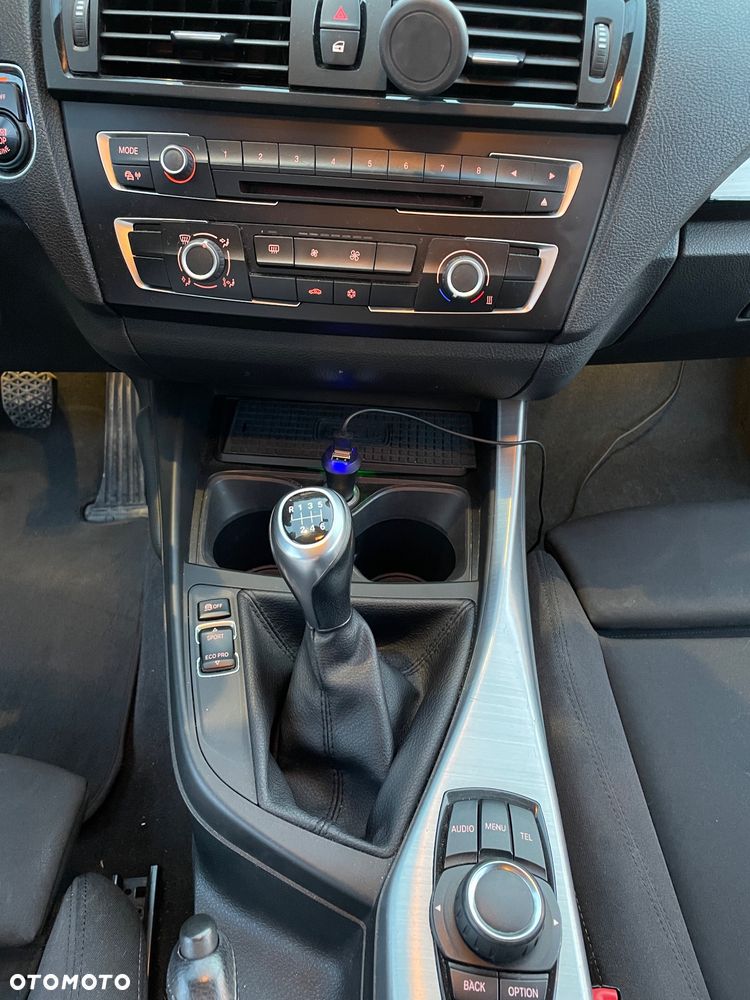 BMW Seria 1 116i - 4