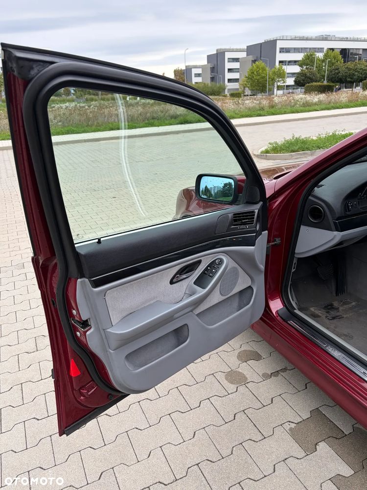 BMW Seria 5 - 17