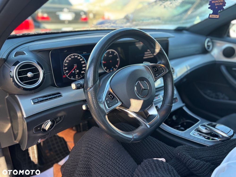 Mercedes-Benz Klasa E 220 d 4-Matic 9G-TRONIC - 7