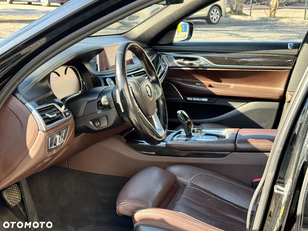 BMW Seria 7 730d - 22