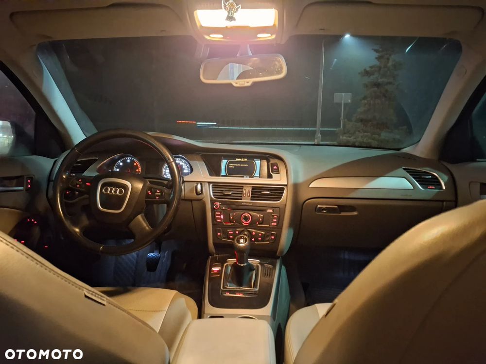 Audi A4 Limousine 2.0 TDI - 16