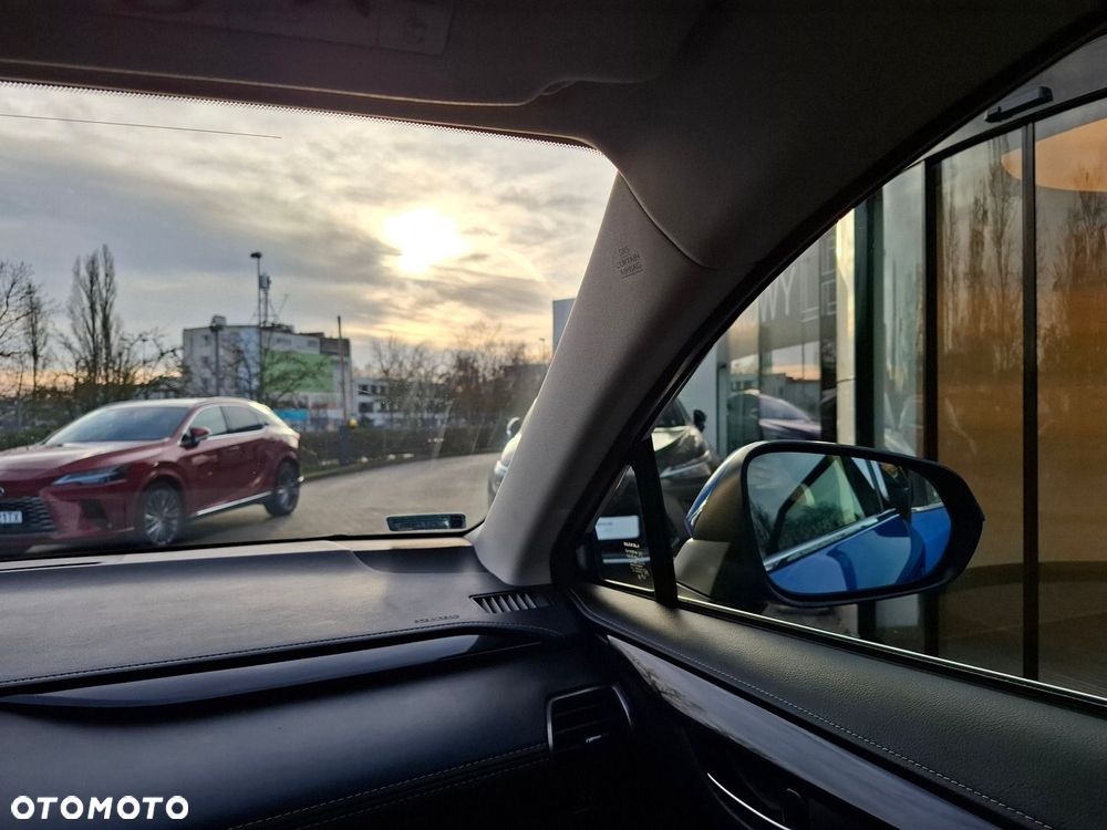 Lexus NX 300h Optimum AWD - 30