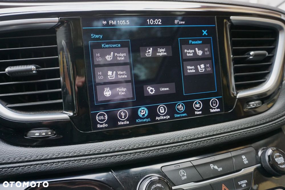 Chrysler Pacifica - 20