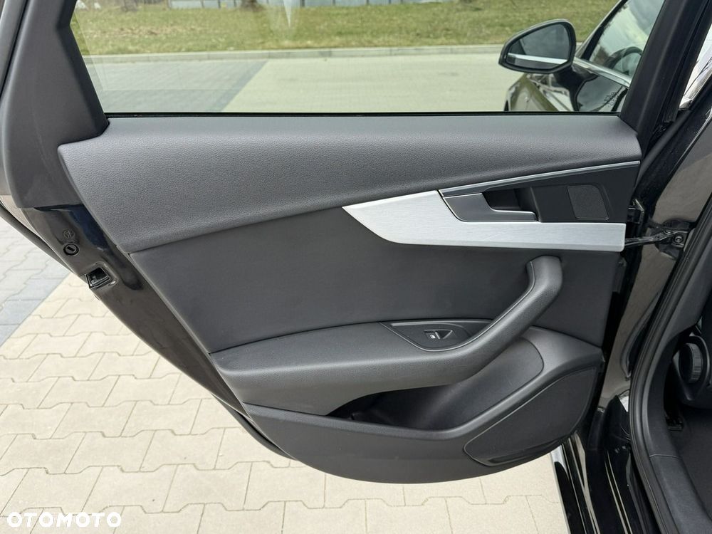 Audi A4 Avant 35 TDI S tronic sport - 28