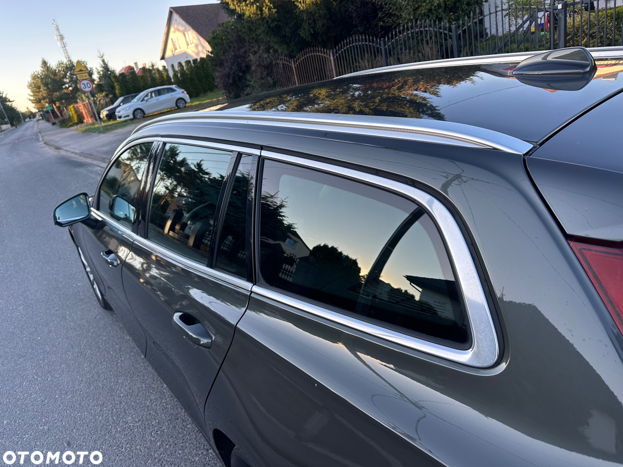 Volvo V60 D3 Drive-E Momentum - 9