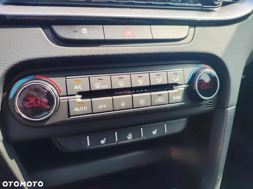 Kia Ceed 1.5 T-GDI Tribute DCT - 17