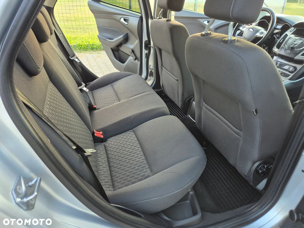 Ford Focus - 35