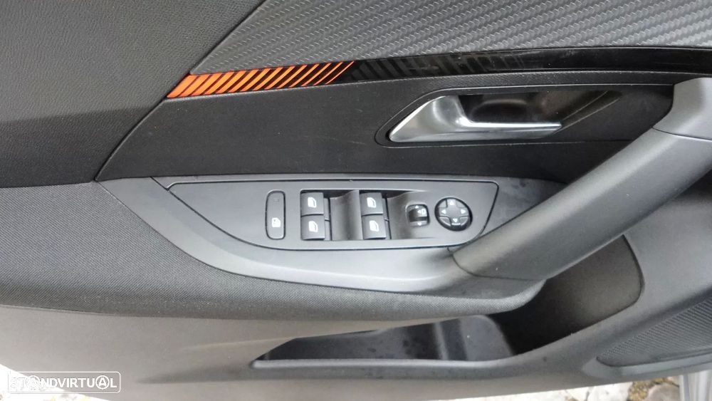 Peugeot e-2008 50 kWh Active Pack - 15