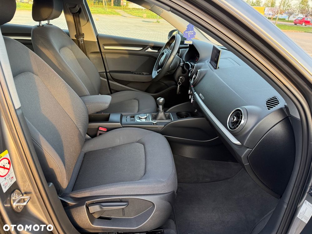 Audi A3 Sportback 30 TFSI - 16