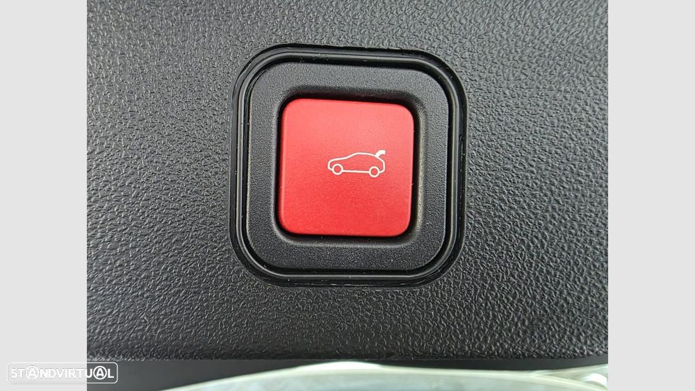 Jeep Avenger 1.2 GSE T3 Altitude - 10