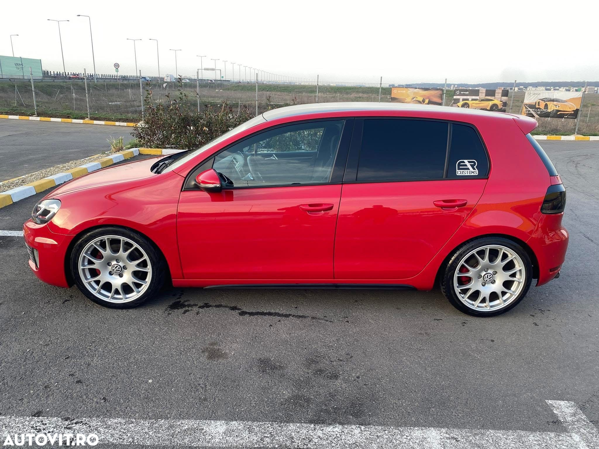 Volkswagen Golf - 32