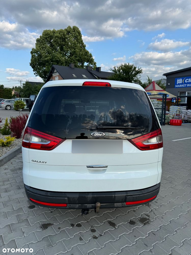 Ford Galaxy - 8
