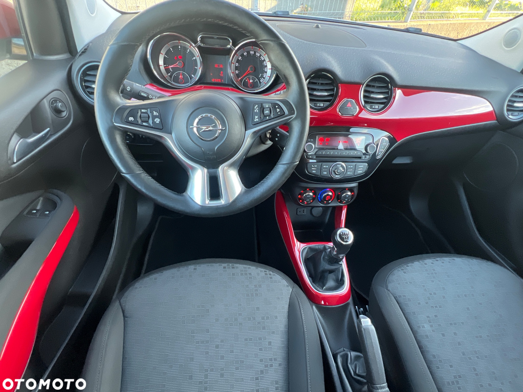 Opel Adam 1.2 White Link - 25