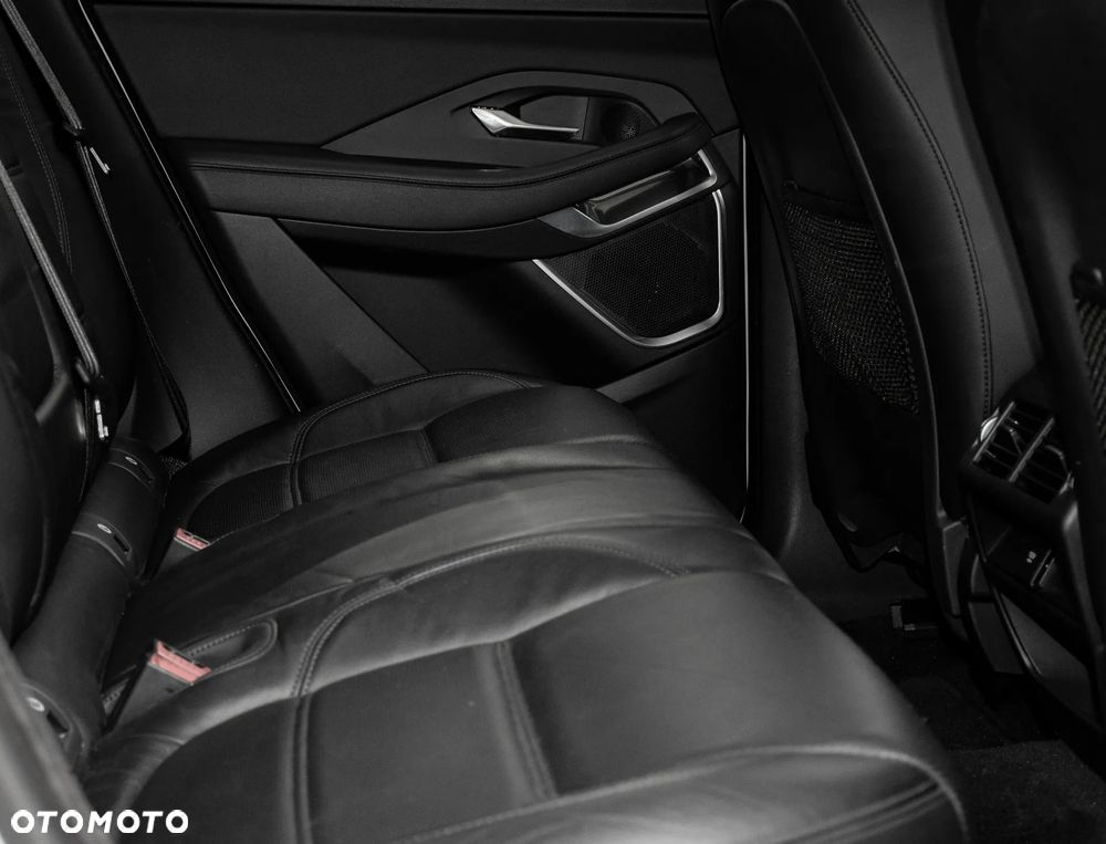 Jaguar E-Pace P250 AWD R-Dynamic S - 24